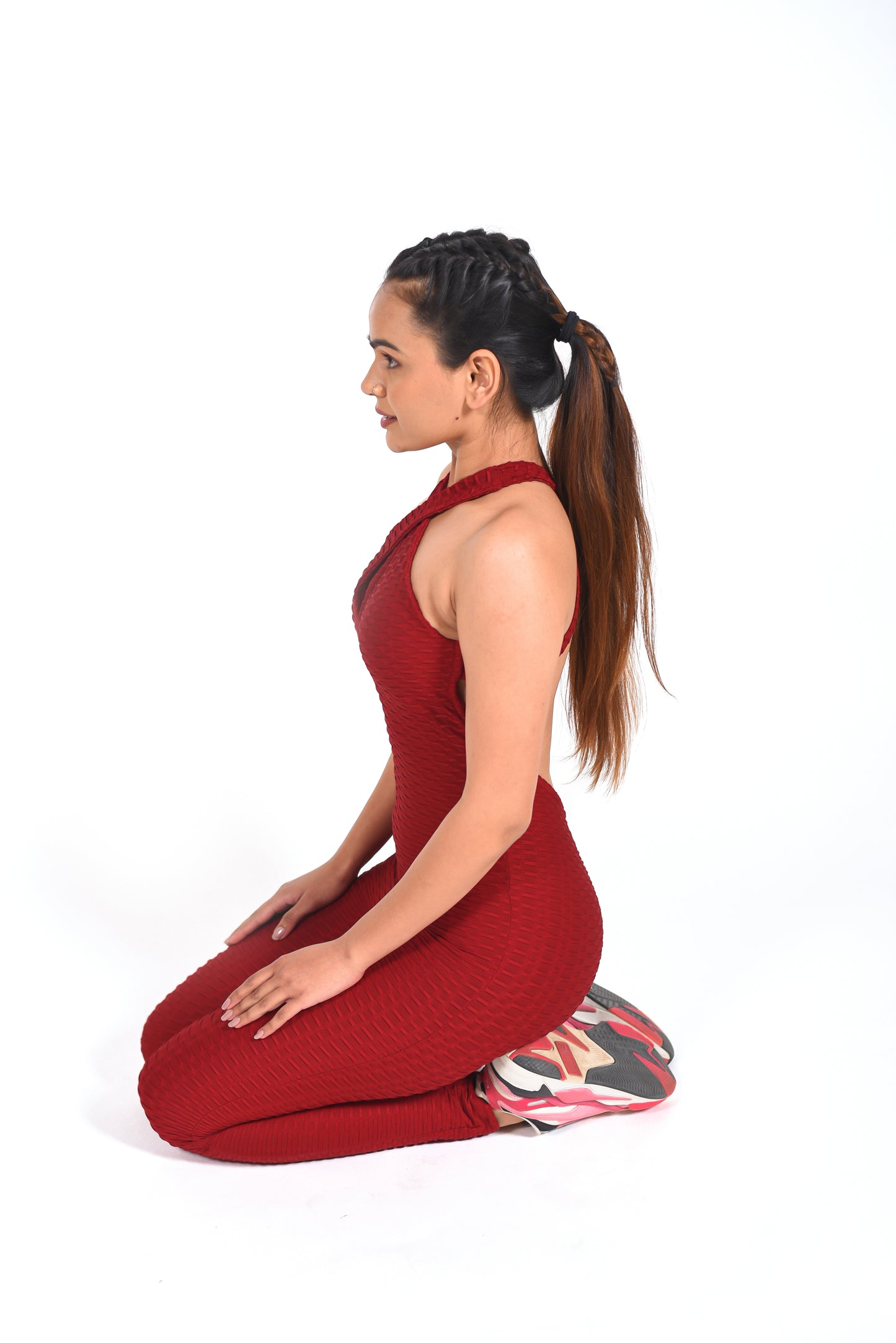 GYMSQUAD® X URVASHI RAUTELA ANTI-CELLULITE AND PUSH UP JUMPSUIT - P1697-WINE